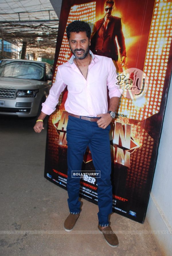 Prabhu Deva poses for the media at the Song Launch of Action Jackson (346230)
