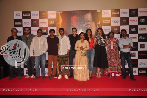 Team poses for the media at the Trailer Launch of Badlapur (347087)
