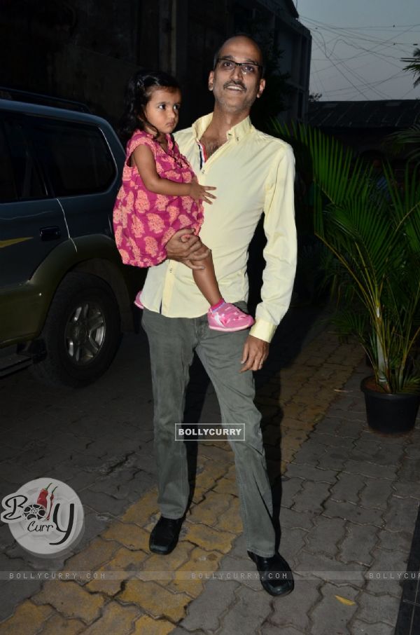Rohan Sippy poses with his daughter at Azad Rao Khan's Birthday Bash