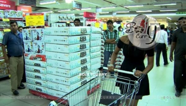 Sonali Raut during the luxury budget task of Shopping