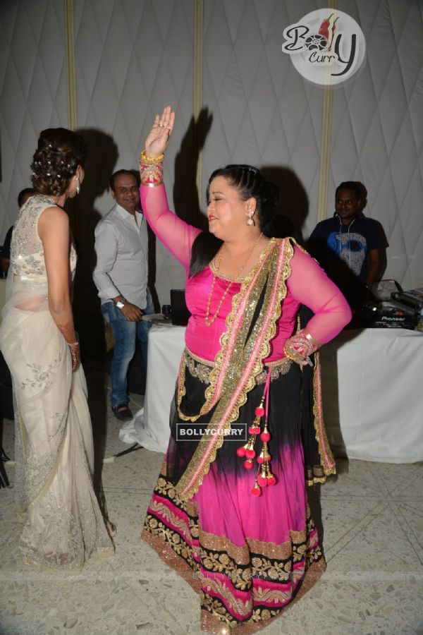 Bharti dances at Purbi Joshi & Valentino's Wedding