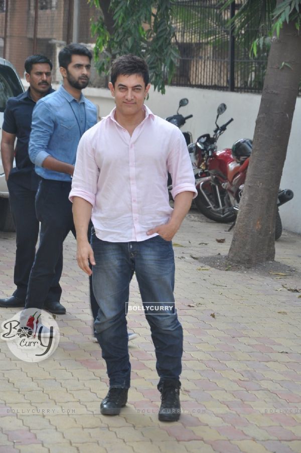 Aamir Khan poses for the media at P.K. Game Launch