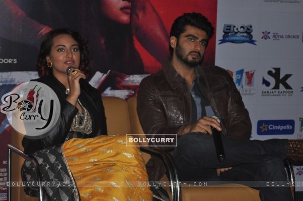 Sonakshi Sinha interacts with the audience at the Promotions of Tevar at Jaipur