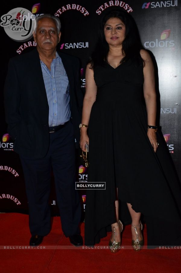 Ramesh Sippy with wife Kiran Juneja at Sansui Stardust Awards Red Carpet