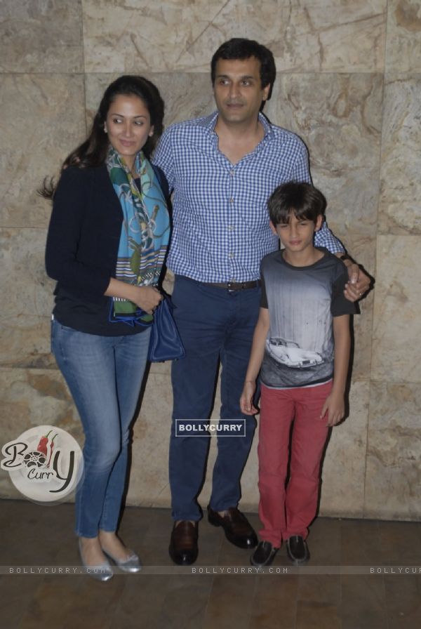 Gayatri Joshi poses with husband and kid at the Special Screening of P.K.