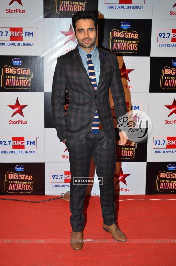 Jackky Bhagnani poses for the media at Big Star Entertainment Awards 2014