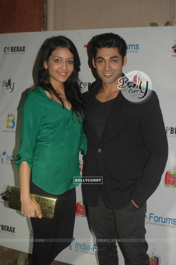 Ruslaan Mumtaz poses with wife at India-Forums 11th Anniversary Bash