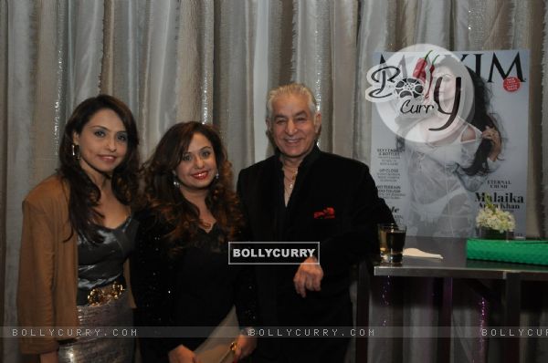 Dalip Tahil poses with guests at KS Maxim Girl Contest