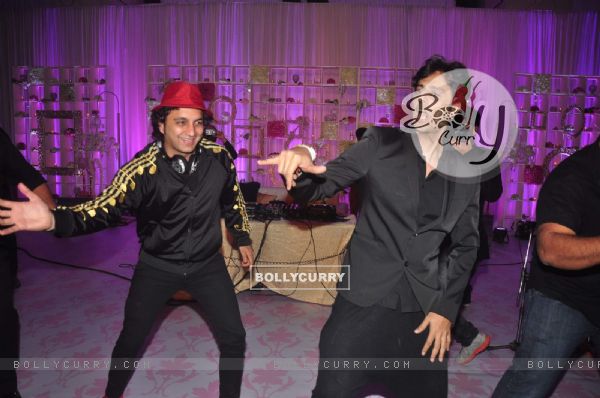 Salim Merchant performs at Uday Singh and Shirin's Reception Party