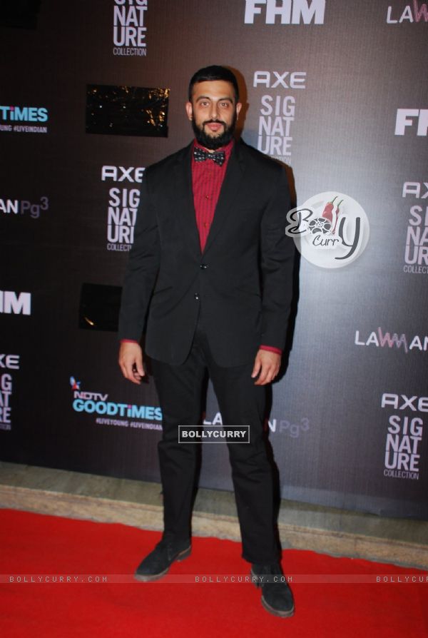 Arunoday Singh poses for the media at FHM Bachelor of the Year Bash