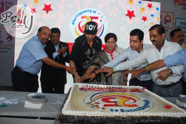 Zayed Khan cuts the Cake at EsselWorld's 25th Anniversary Celebrations