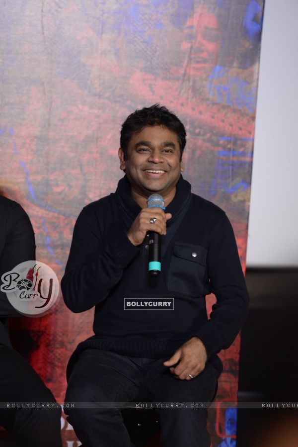 A.R. Rahman interacts with the audience at the Trailer Launch of I (350487)