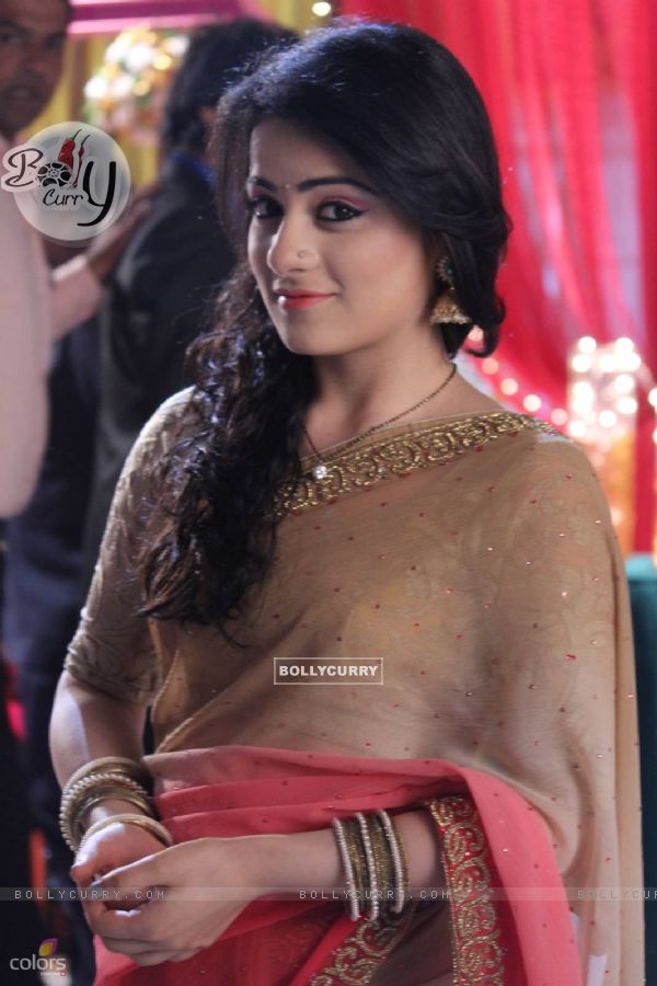 Radhika Madan as Ishani from Meri Ashiqui Thumse Hi