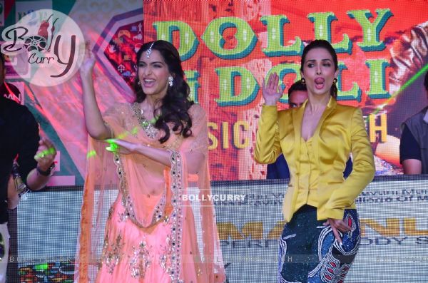 Sonam Kapoor and Malaika Arora Khan shake a leg at the Music Launch of Dolly Ki Doli (351893)