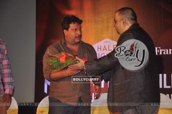 Tigmanshu Dhulia being felicitated at My French Film Festival India 2015
