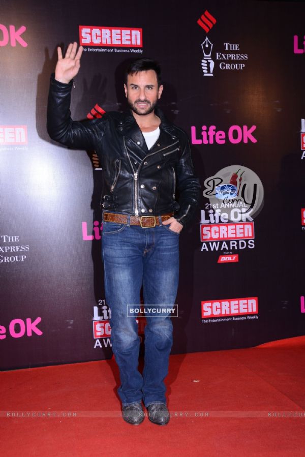 Saif Ali Khan poses for the media at 21st Annual Life OK Screen Awards Red Carpet