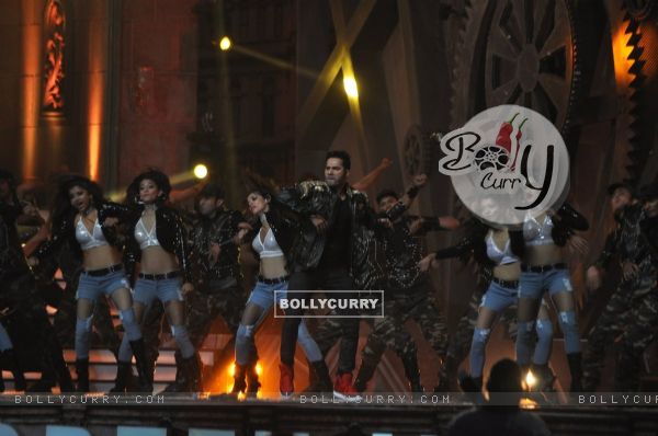 Varun Dhawan performs at 21st Annual Life OK Screen Awards Red Carpet