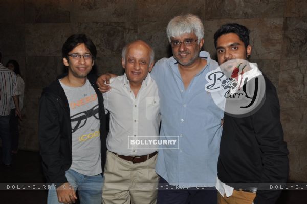 Celebs pose for the media at the Special screening of Khamoshiyan (353025)