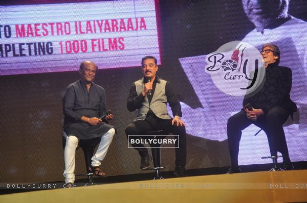 Kamal Haasan interacts with the audience at the Music Launch of Shamitabh (353284)
