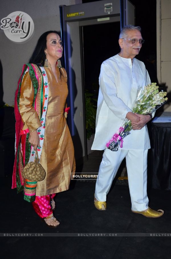 Ila Arun and Gulzar were snapped at the Music Launch of Shamitabh (353311)