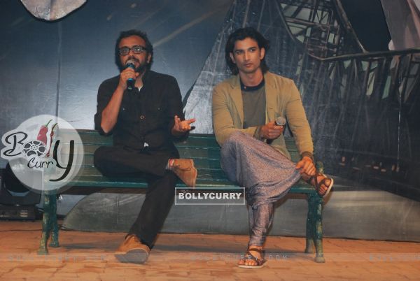 Dibakar Banerjee interacts with the audience at the Trailer Launch of Detective Byomkesh Bakshy!