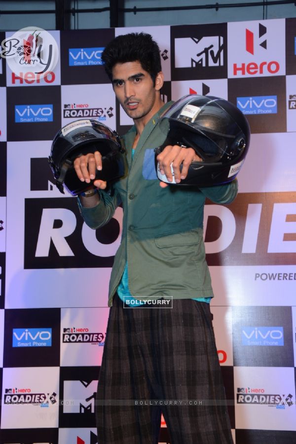 Vijendra Singh poses for the media at the Press Conference of MTV Roadies X2