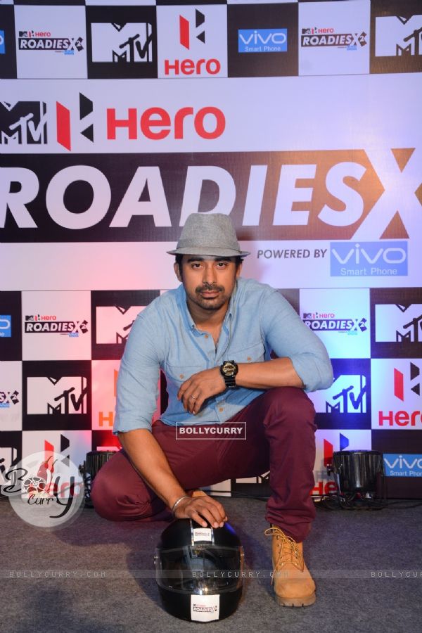 Rannvijay Singh poses for the media at the Press Conference of MTV Roadies X2