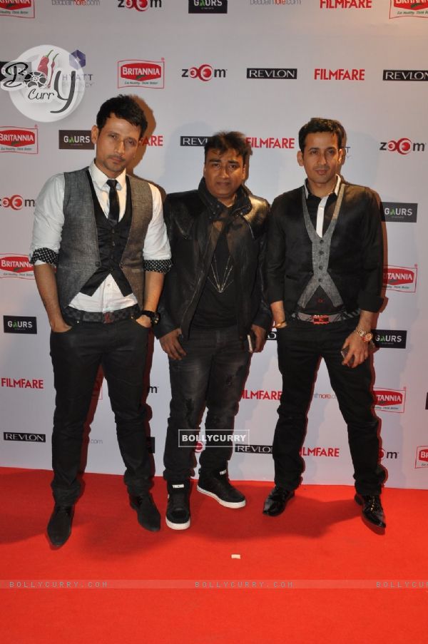 Meet Bros Anjjan pose for the media at Filmfare Nominations Bash