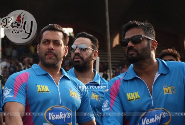 Salman Khan and Suniel Shetty were snapped at Mumbai Heroes Match at CCL