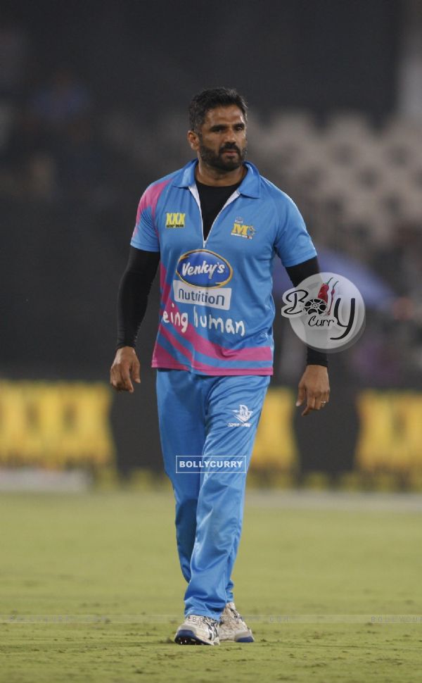 Suniel Shetty was snapped at CCL Match Between Mumbai Heroes and Telugu Warriors
