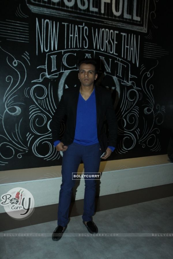 Abhijeet Sawant poses for the media at the Premier of Marathi Movie Baji