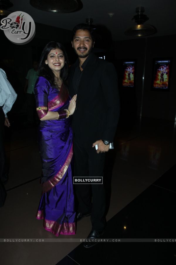 Shreyas Talpade poses with wife Deepti at the Premier of Marathi Movie Baji (355075)