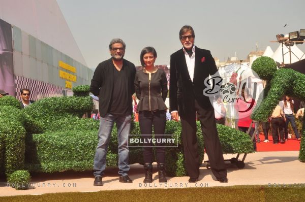 Team of Shamitabh poses for the media during the Promotions at Mumbai International Motor Show 2015 (355109)