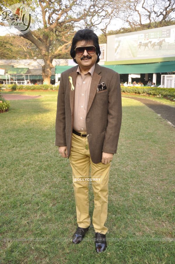 Pankaj Udhas poses for the media at The Hello! Classic Cup 2015