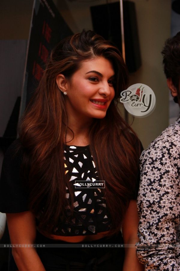 Jacqueline Fernandes smiles for the camera at the Promotions of Roy (355387)