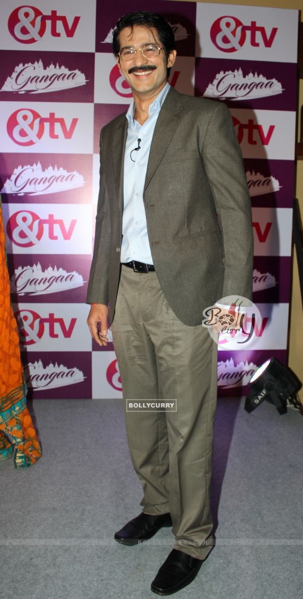 Hiten Tejwani  poses for the media at the Launch of Gangaa