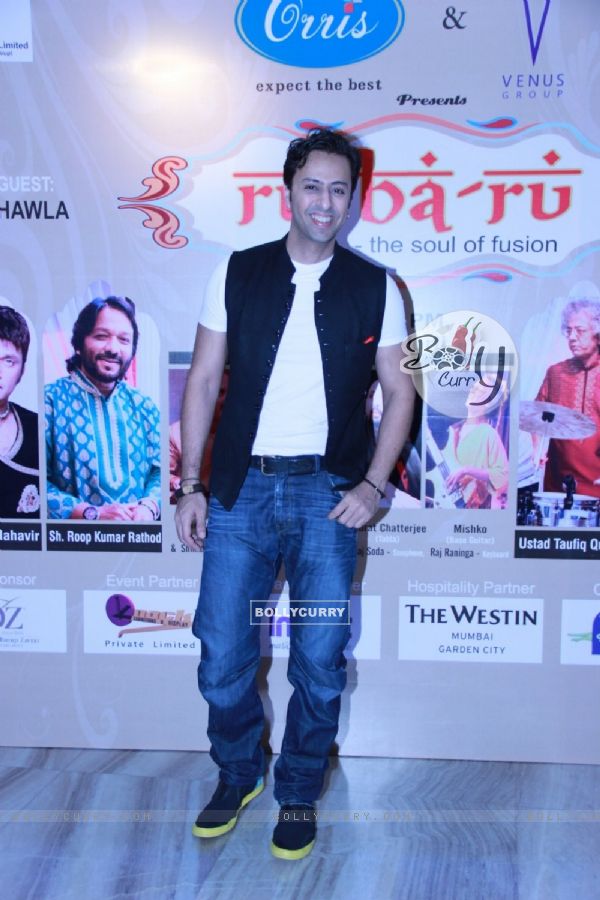 Salim Merchant poses for the media at the Launch of RUBARU Fusion Show