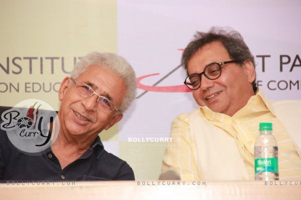 Naseeruddin Shah smiles for the camera at the Launch of Stpaulsice.com
