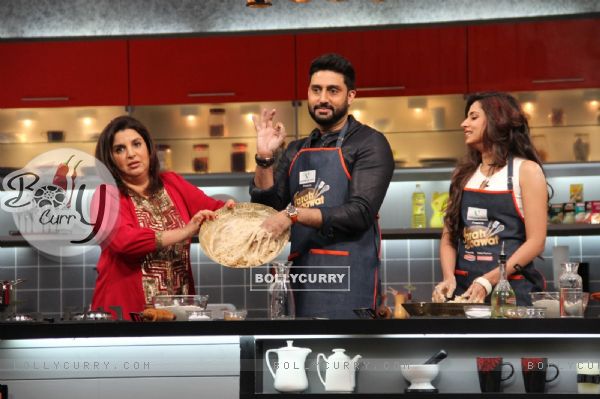 Abhishek Bachchan tries his hand at cooking on Farah Ki Daawat
