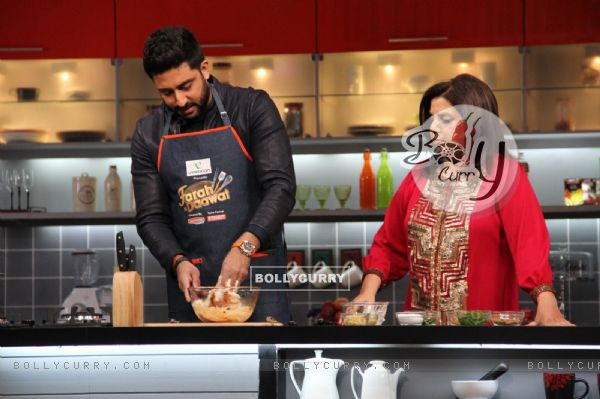 Abhishek Bachchan tries his hand at cooking on Farah Ki Daawat