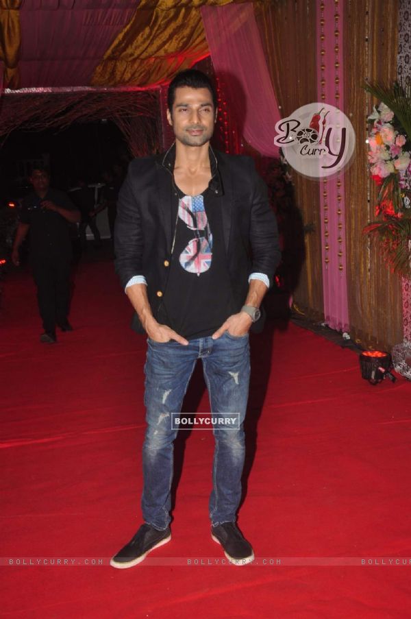 Hanif Hilal poses for the media at the Grand Success Bash of Hey Bro's Music (356596)