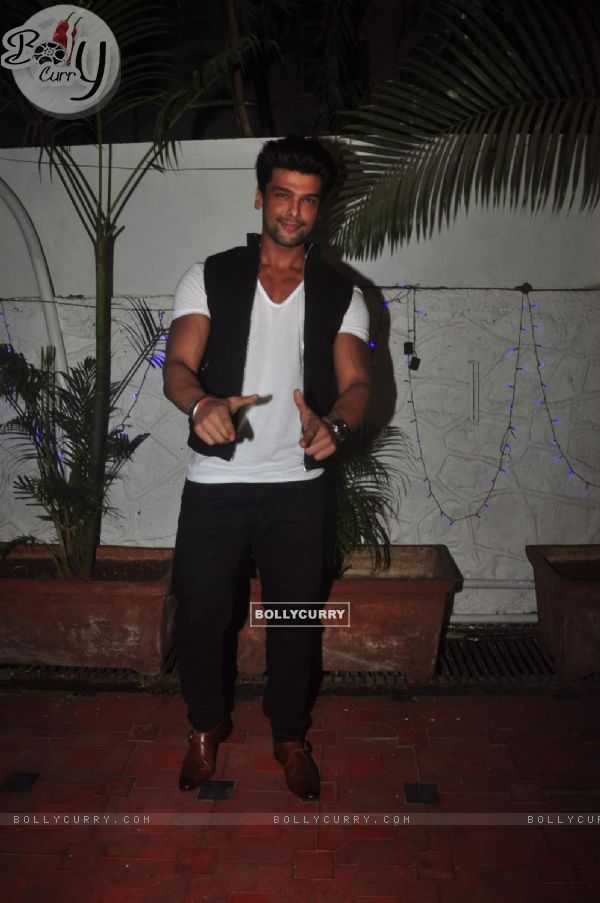 Kushal Tandon was seen at Gurmeet Choudhary's Birthday Bash