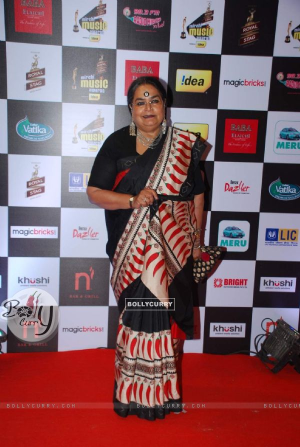 Usha Uthup  poses for the media at Radio Mirchi Awards