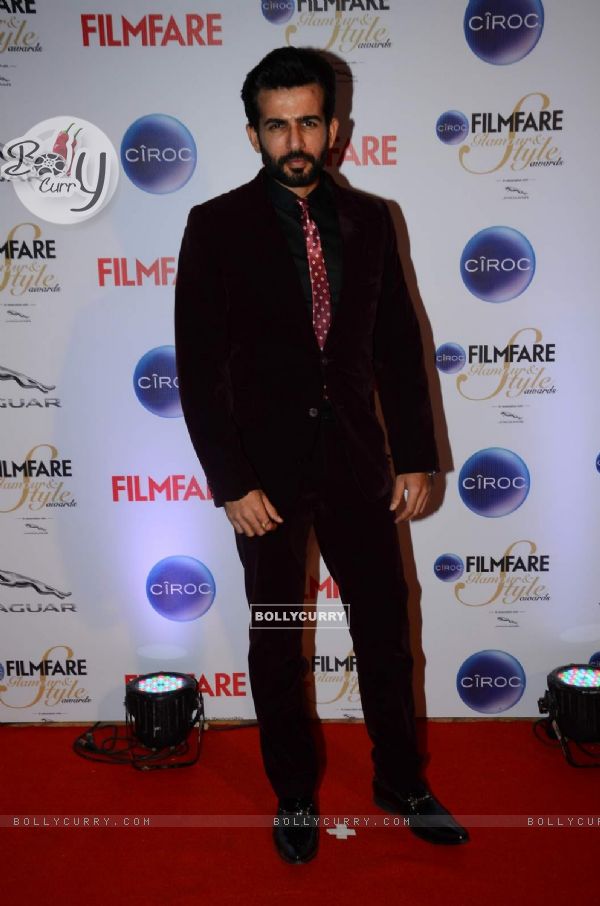 Jay Bhanushali poses for the media at Filmfare Glamour and Style Awards