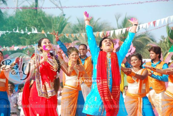 Dilip Joshi and Disha Wakani perform at Sab TV's Holi Celebration