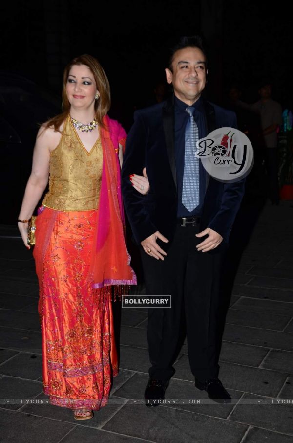 Adnan Sami  poses with Wife at Tulsi Kumar's Wedding Reception