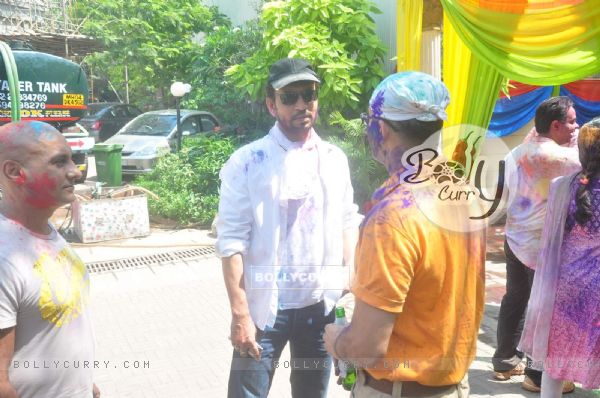 Irrfan Khan was Snapped at Sanjay Gupta's Holi Celebrations