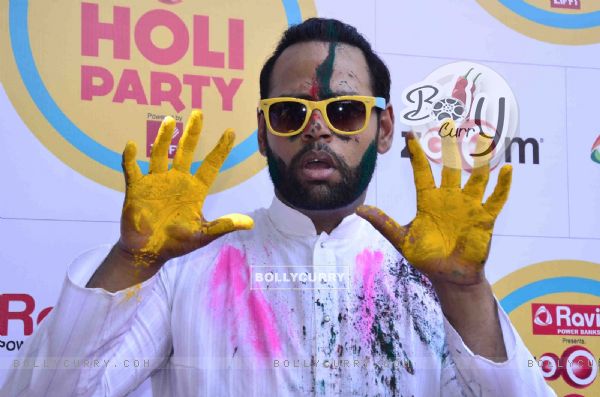 VJ Andy poses for the media at Zoom Holi Bash
