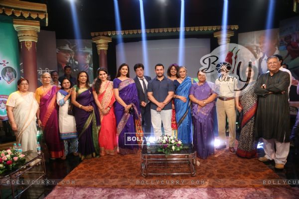 Celebs pose for the media at the Women's Day Special Show 'Beti BACHAO Beti PADHAO'
