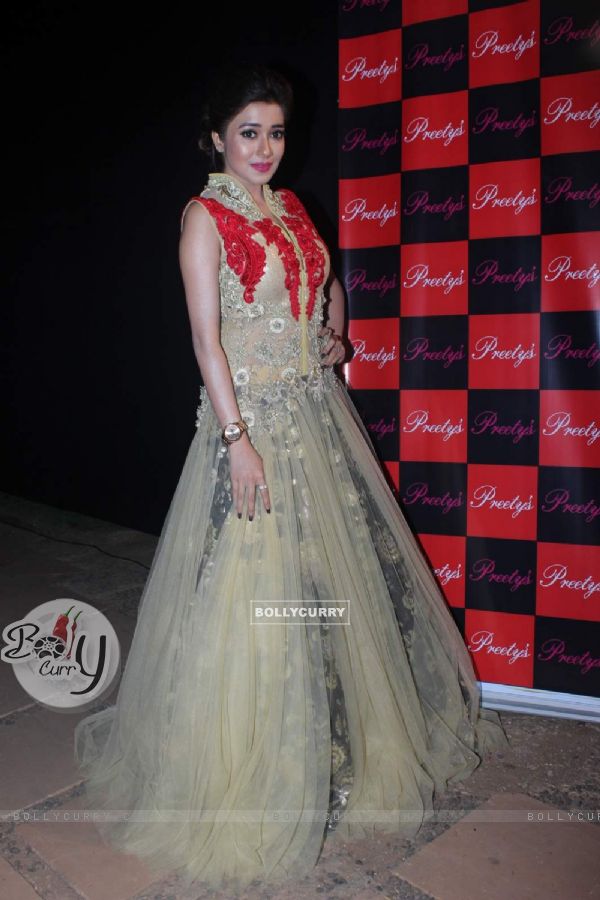 Tina Dutta poses  for the media at Smile Foundation Charity Fashion Show